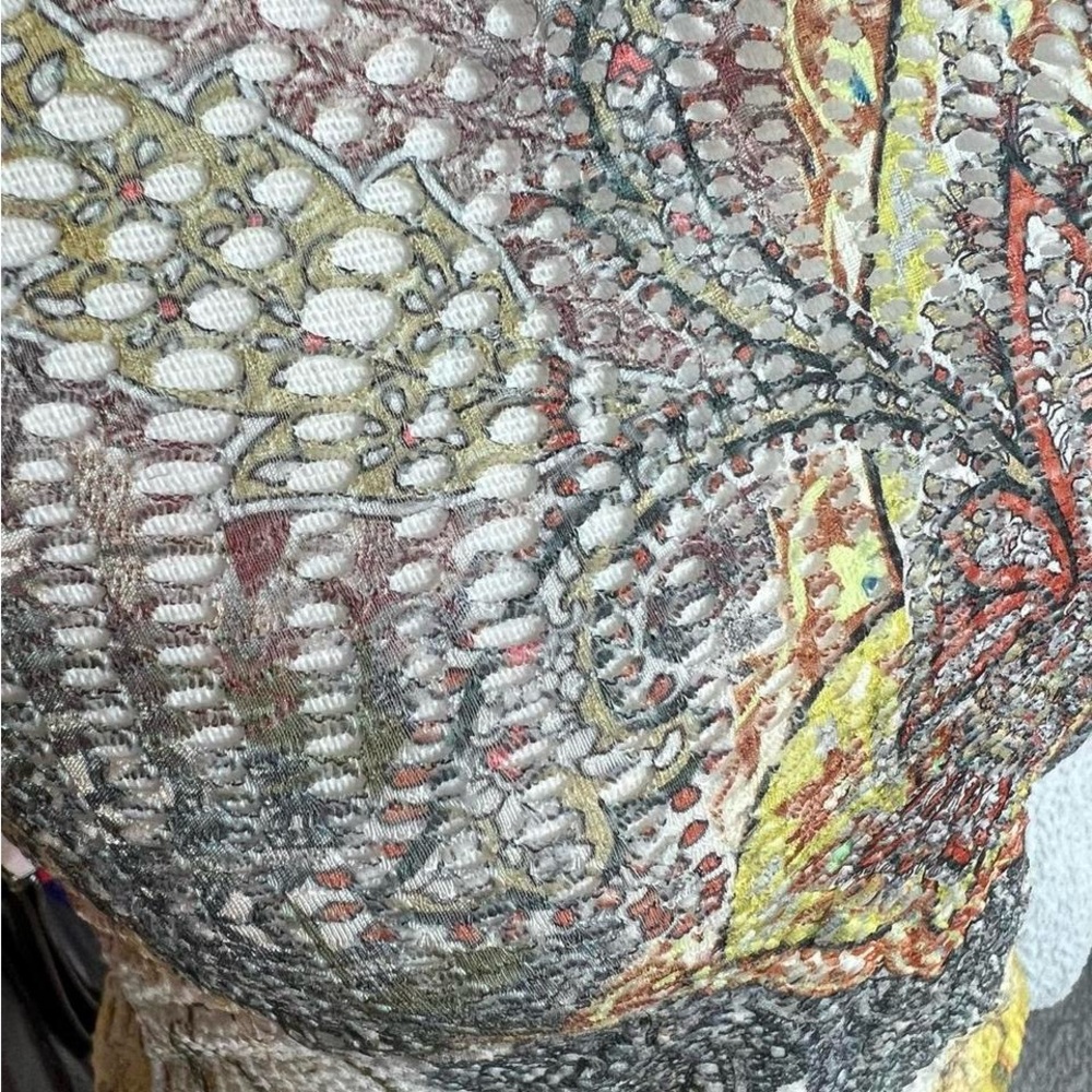 Body Central Vibrant Patterned Top - image 4